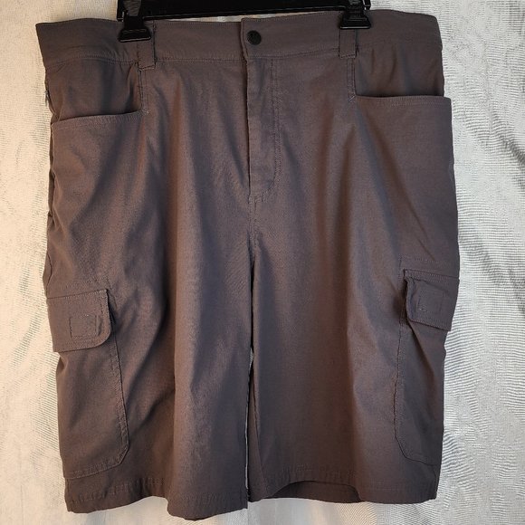 Mens gray size 36 Orvis Stretch Cargo Shorts with Hidden Zippers - EXCELLENT! - Picture 1 of 14